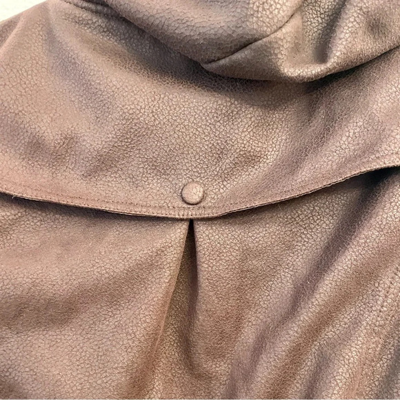 OBEY Rebel Yell Fleece Juniors Brown Faux Cracked Leather Zip Up Hooded Jacket. - Picture 5 of 14